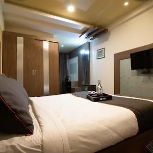 Super Collection O Golden Avenue 4* Thiruvananthapuram